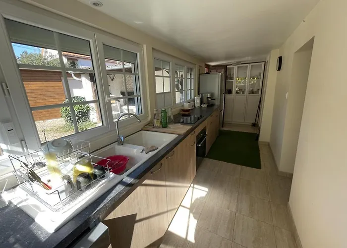 Historique A Avec Jardin Et Wifi Inclus - Fr-1-381-635 Дом отдыха *